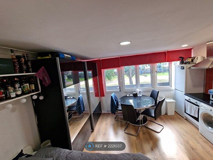 Studio To Rent In Tresham Crescent, London, NW8