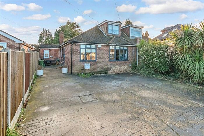 3 Bedroom Chalet For Sale In Hever Road, West Kingsdown, Sevenoaks, Kent, TN15