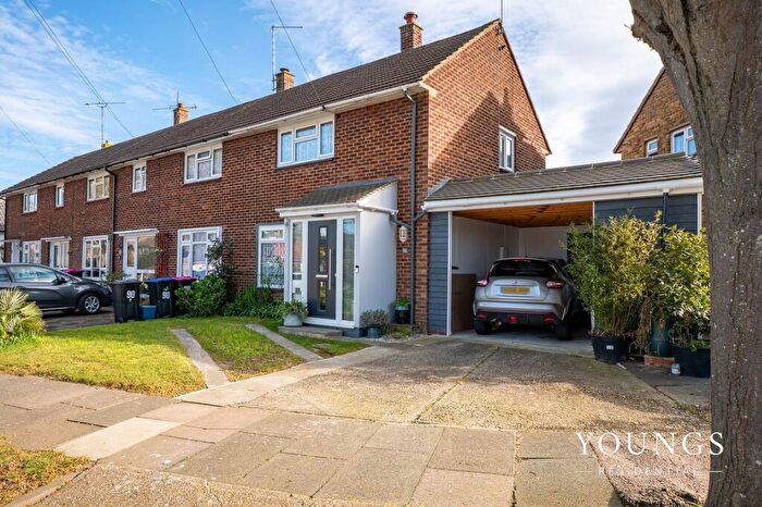 2 Bedroom Semi Detached House For Sale In Flemming Crescent, Leigh-On-Sea, SS9