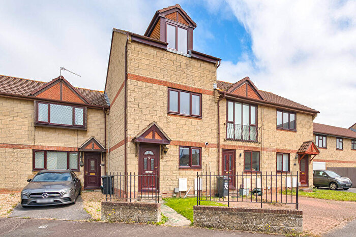 4 Bedroom Terraced House For Sale In Warrilow Close, North Worle - Great Value, BS22
