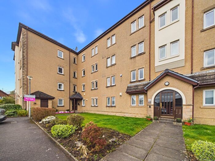 3 Bedroom Flat For Sale In Innes Court, Stewartfield, East Kilbride, G74
