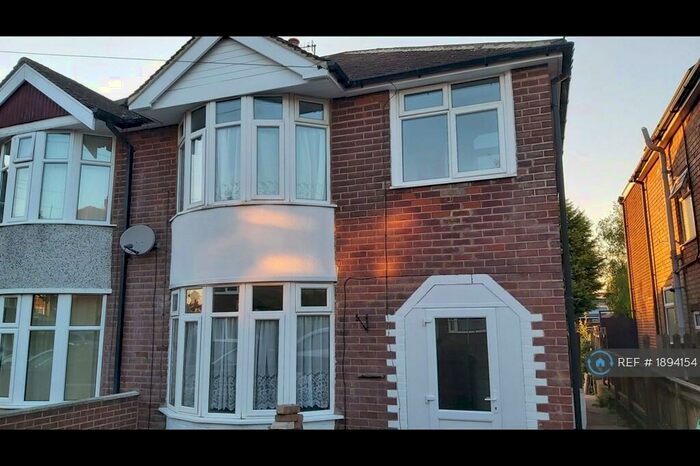 3 Bedroom Semi-Detached House To Rent In Brora Road, Nottingham, NG6