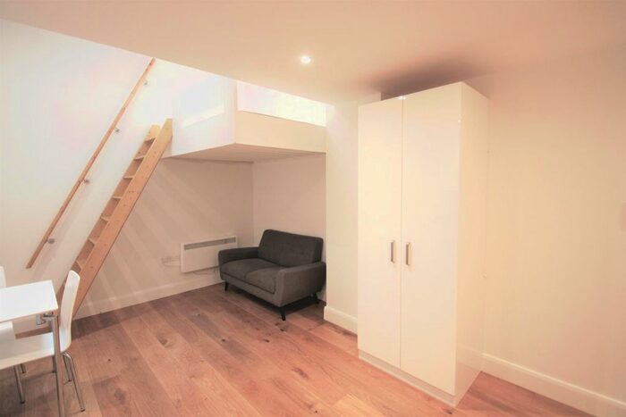 Studio To Rent In Drakes Courtyard, Kilburn, NW6