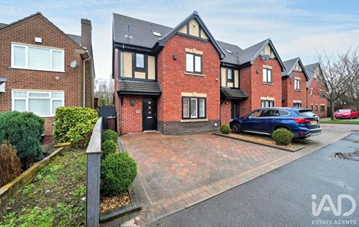 4 Bedroom Detached House For Sale In Fibbersley, Willenhall, WV13
