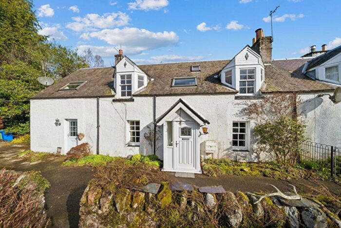 3 Bedroom Cottage For Sale In South Church Street, Callander, FK17