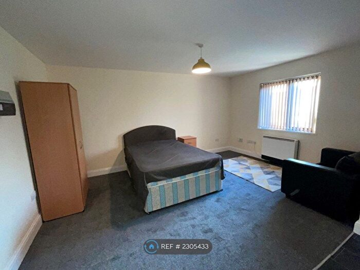 Studio To Rent In Burlington Court, Slough, SL1