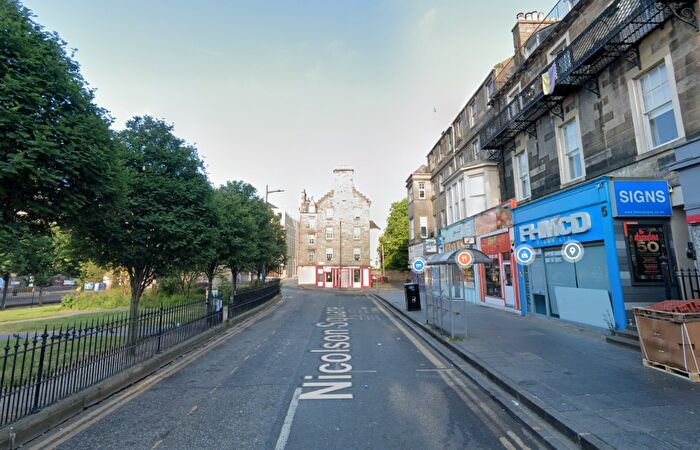 2 Bedroom Flat To Rent In , Nicolson Square, Edinburgh, EH8