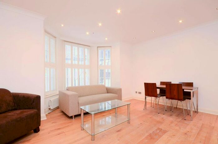 2 Bedroom Flat To Rent In Gloucester Road, South Kensington, London, SW7