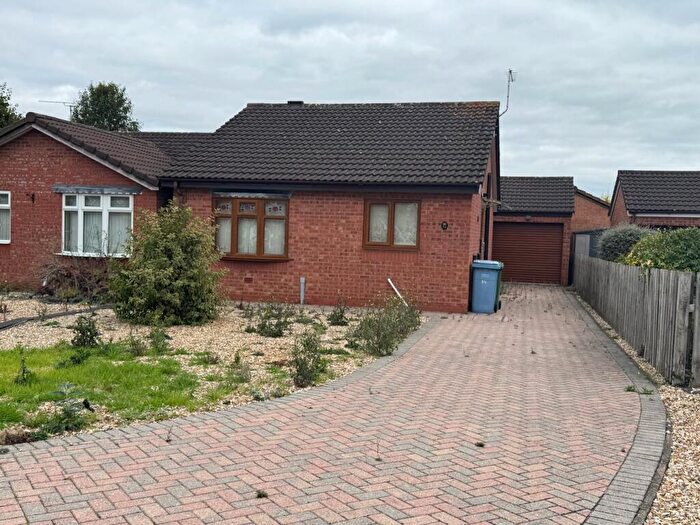 2 Bedroom Bungalow For Sale In Beaumont Rise, Worksop, S80