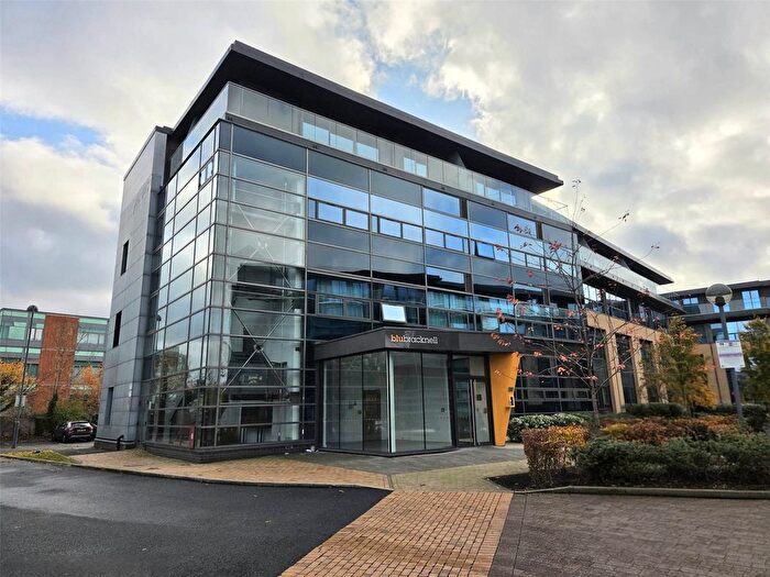 2 Bedroom Flat To Rent In Wokingham Road, Bracknell, Berkshire, RG42