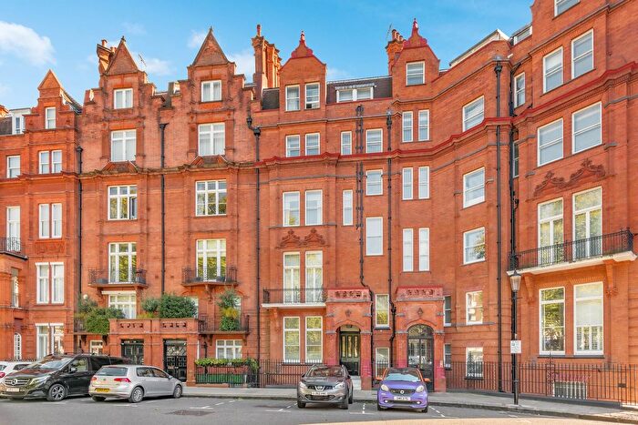 2 Bedroom Flat For Sale In Hans Place, London, SW1X