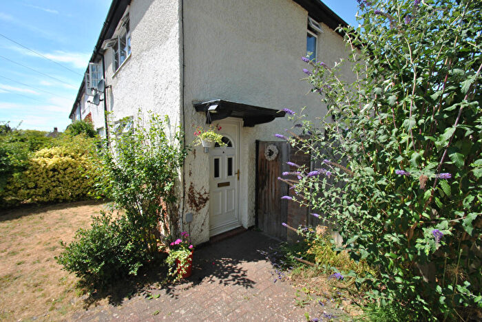 3 Bedroom End Of Terrace House To Rent In Glebe Road, Letchworth Garden City, SG6