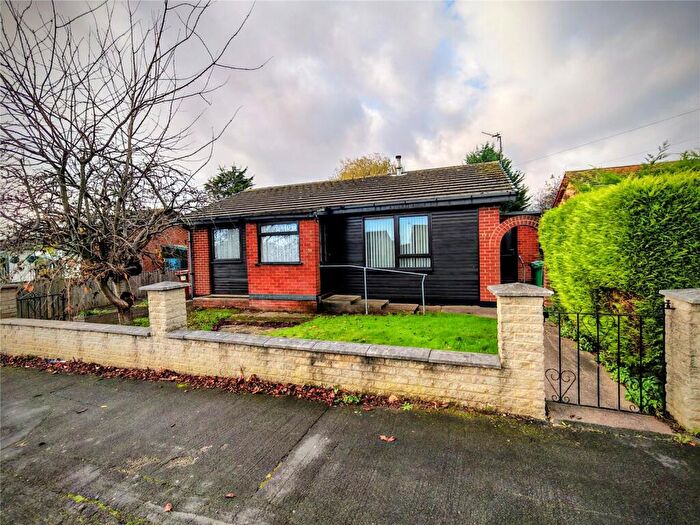 2 Bedroom Detached House For Sale In Glenbrook Crescent, Nottingham, Nottinghamshire, NG8