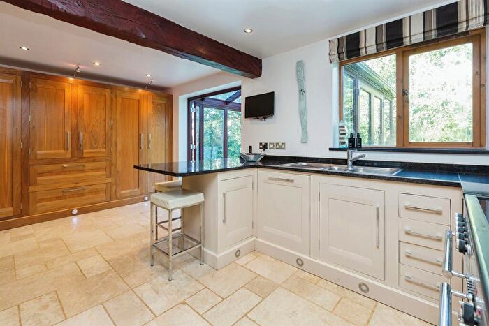4 Bedroom Detached House For Sale In Manor Gardens, Grendon Underwood, Aylesbury, HP18