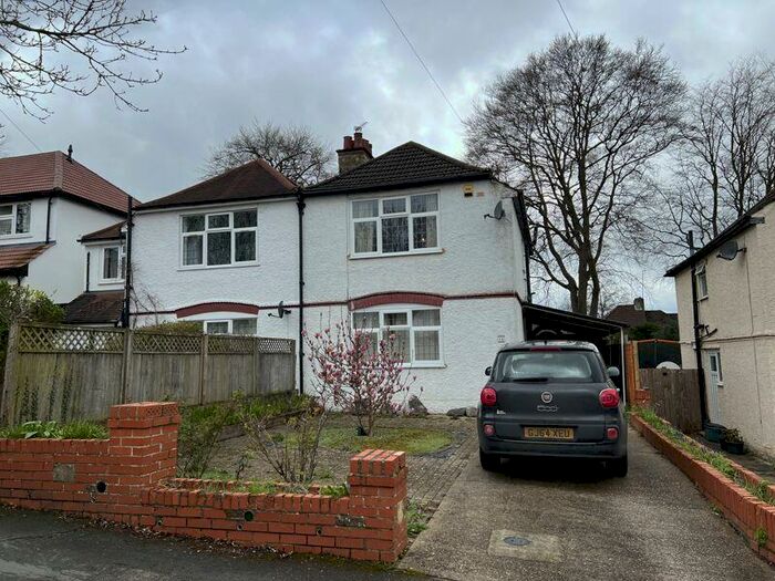 3 Bedroom Semi-Detached House To Rent In Vincent Road, Coulsdon, CR5