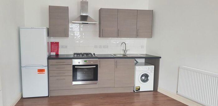 1 Bedroom Terraced House To Rent In Frogmore Road, Southsea, PO4