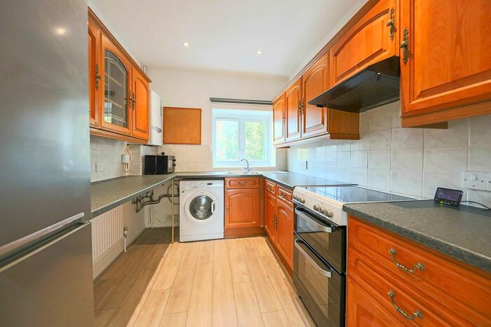 1 Bedroom Flat To Rent In St. Pauls Close, London, W5