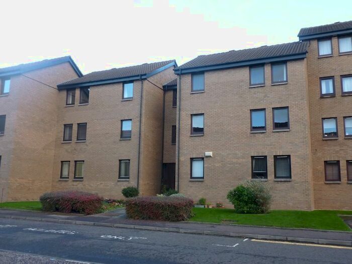 2 Bedroom Flat To Rent In Boat Green, Edinburgh, EH3