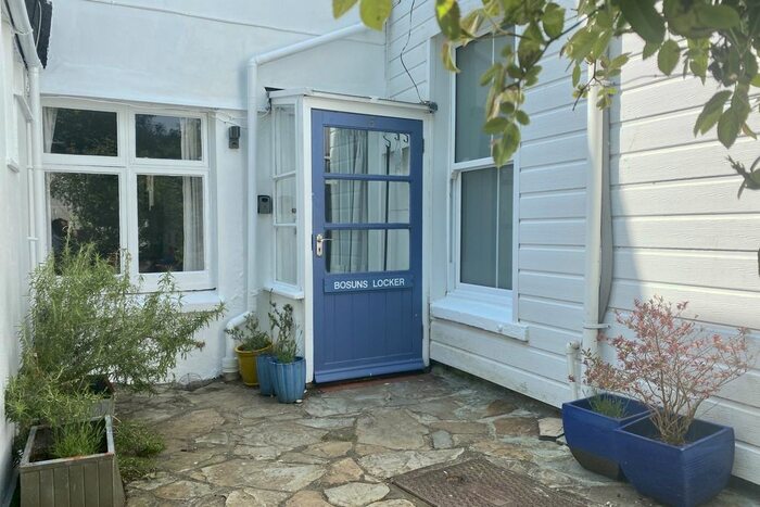 2 Bedroom Flat For Sale In Bosuns Locker, Port Isaac, PL29