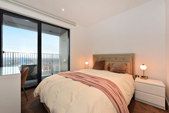 2 Bedroom Flat For Sale In Corson House, London City Island, Canary Wharf, E14
