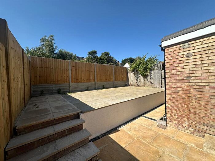 3 Bedroom Apartment To Rent In Vale Road, Seaford, BN25