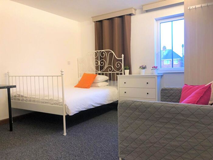 Studio To Rent In Charter Avenue, Coventry, CV4