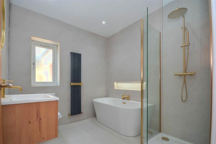 2 Bedroom Detached Bungalow For Sale In Churchbalk Lane, Pontefract, WF8