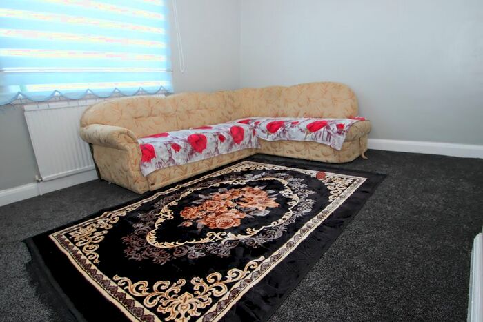 3 Bedroom Maisonette To Rent In Fore Street, London, N9