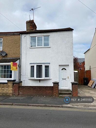 2 Bedroom Semi-Detached House To Rent In Hawkins Street, Swindon, SN2