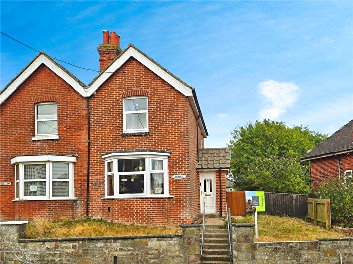 3 Bedroom Semi-Detached House For Sale In High Street, Freshwater, Isle Of Wight, PO40