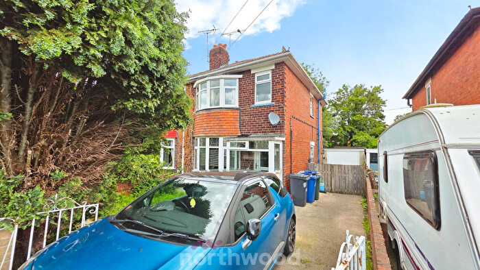 3 Bedroom Semi-Detached House For Sale In Malton Road, Scawsby, Doncaster, DN5
