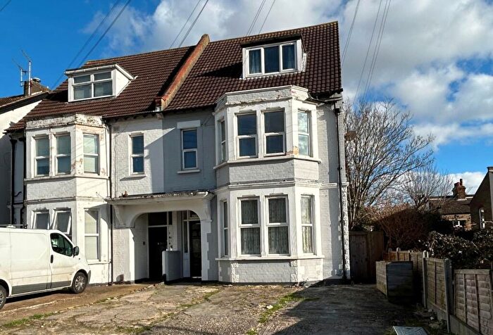 7 Bedroom House Of Multiple Occupation For Sale In Satanita Road, Westcliff-on-Sea, Essex, SS0