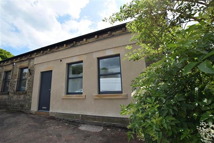 1 Bedroom Apartment To Rent In Chapel Road, Whaley Bridge, High Peak, SK23