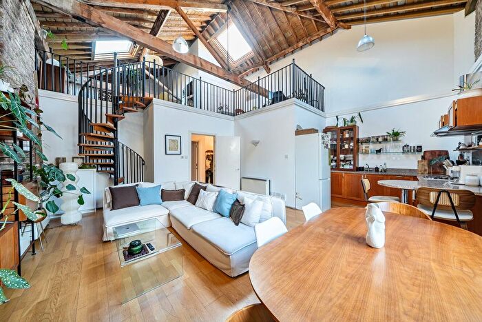 1 Bedroom Property To Rent In Maidstone Buildings Mews, London, SE1