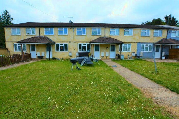 2 Bedroom Terraced House To Rent In Seven Hills Road, Iver, SL0