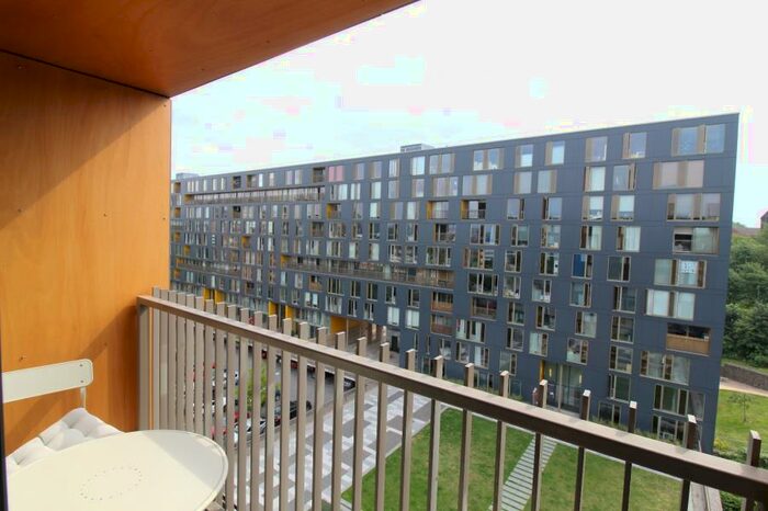 1 Bedroom Apartment To Rent In Saxton, The Avenue. Leeds, West Yorkshire, LS9