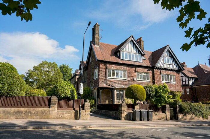 2 Bedroom Flat To Rent In Ripon Road, Harrogate, HG1