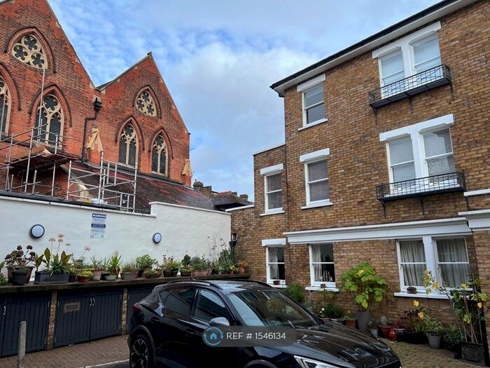 1 Bedroom Flat To Rent In Hillgate Place, London, SW12