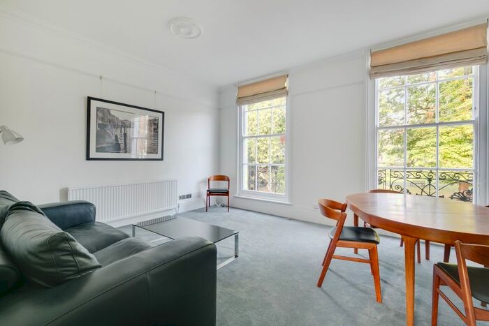 2 Bedroom Flat To Rent In Myddelton Square, London, EC1R