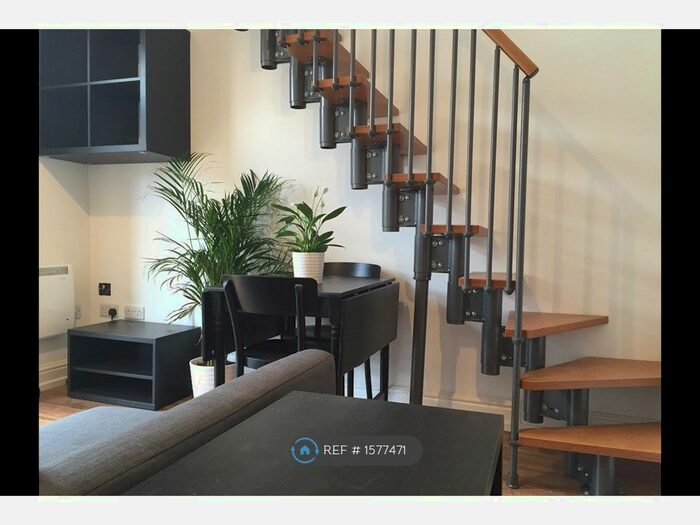 1 Bedroom Flat To Rent In Barlow Moor Road, Manchester, M21