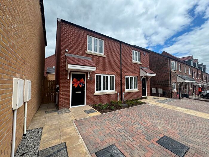 2 Bedroom House To Rent In Arkwright Park, Kirk Ella, Hull, East Riding Of Yorkshi, HU10