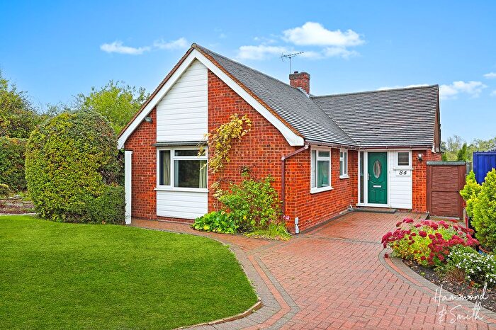 3 Bedroom Detached Bungalow For Sale In The Orchards, Epping, CM16