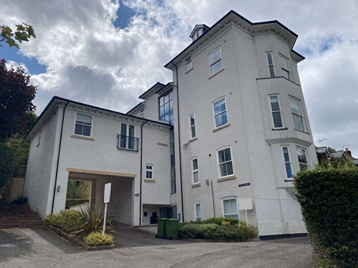 2 Bedroom Flat To Rent In Mount Lane, Clent, DY9