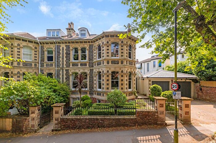 6 Bedroom Semi Detached House To Rent In Hanbury Road, Bristol, Somerset, BS8