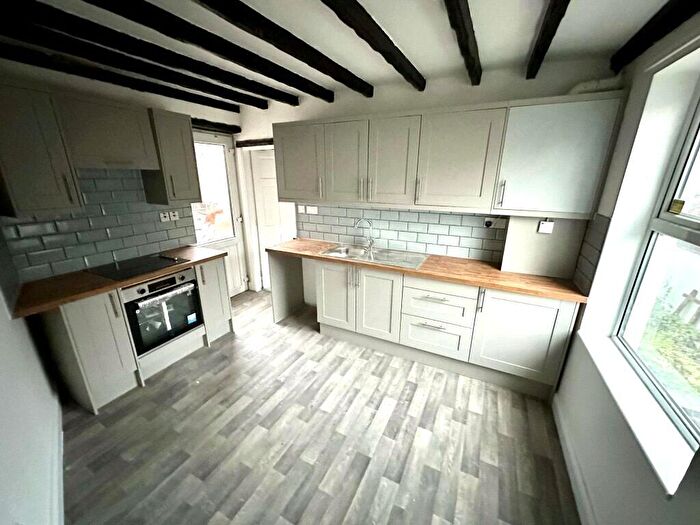 2 Bedroom House To Rent In High Street, Heanor, DE75