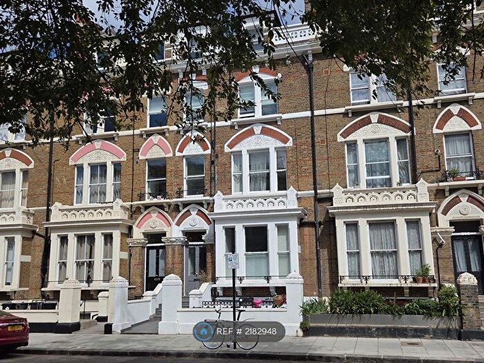 3 Bedroom Flat To Rent In Holland Road, London, W14