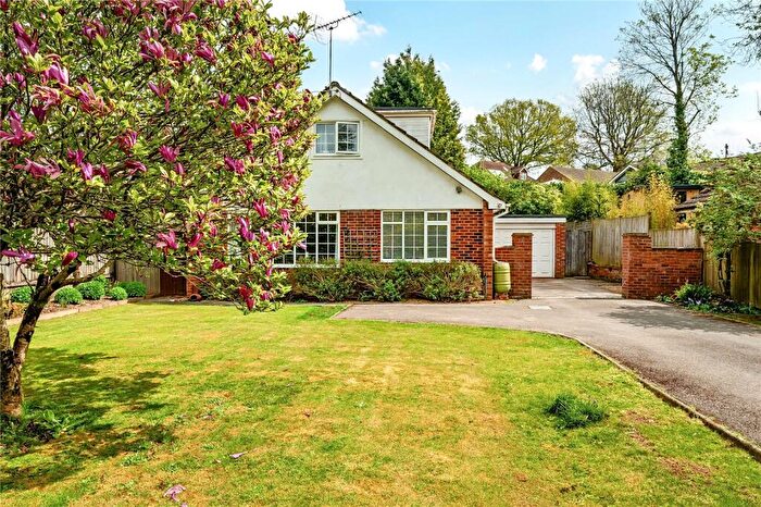 3 Bedroom Bungalow For Sale In Lymington Bottom, Four Marks, Alton, Hampshire, GU34