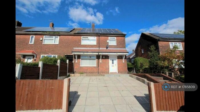 3 Bedroom Semi-Detached House To Rent In Borrowdale Road, Middleton, Manchester, M24