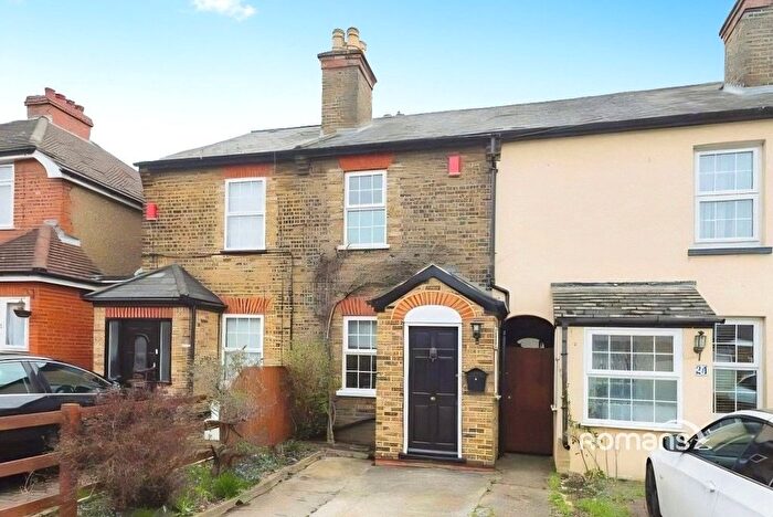 2 Bedroom Terraced House To Rent In Star Road, Uxbridge, UB10