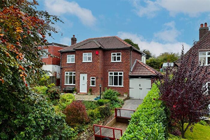 4 Bedroom Detached House For Sale In Gawsworth Road, Macclesfield, SK11